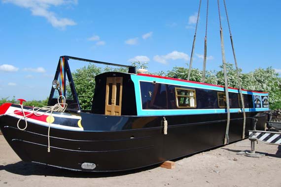 narrowboat bottom blacking services